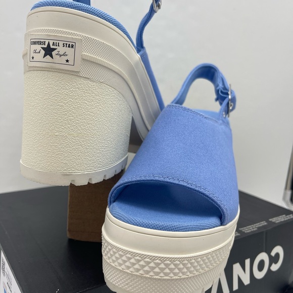 Converse WMNS A13810F
CHUCK 70 DE LUXE HEEL MULE OX OPEN SKY/EGRET Platform Heel - Picture 7 of 16